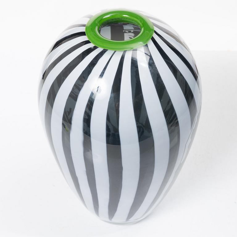 Olle Brozén, a Graal vase, 'Dead End', 2011.