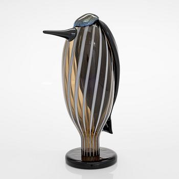 Oiva Toikka, a "Butler" glass bird, signed O. Toikka Iittala.