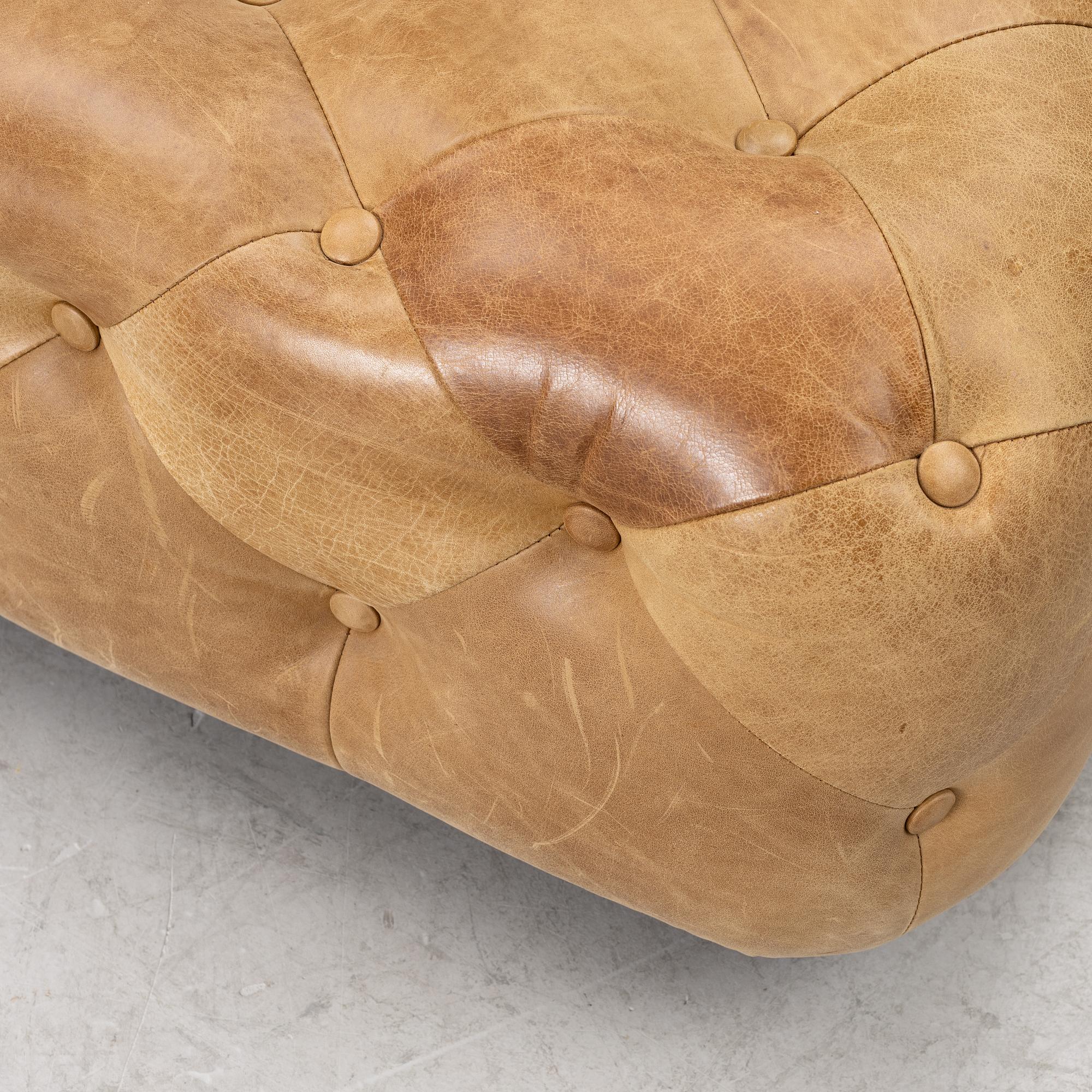 Pouf/ottoman, contemporary production.