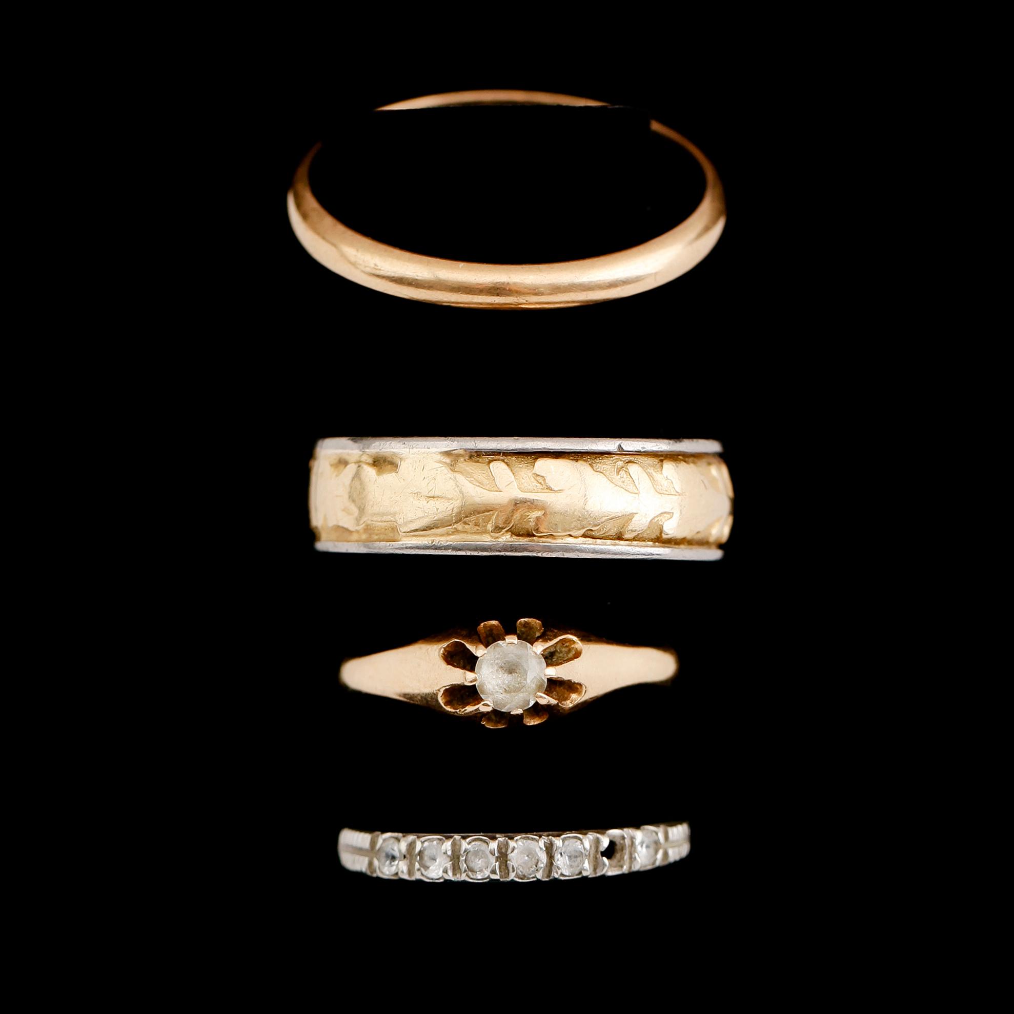 RINGAR, 4 st, 18 k guld och vitguld. Total vikt ca 16 g.