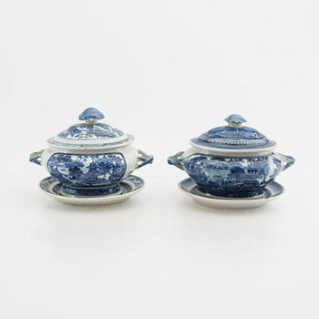 A set of two different Chinese porcelain tureens around 1800 later tureen included.