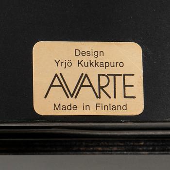 Yrjö Kukkapuro, fåtöljer ett par "Experiment" Avarte 1980-tal.