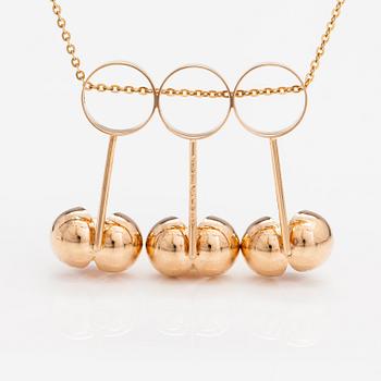 Olli Auvinen, A 14K gold and cultured pearls necklace. Westerback, Helsinki 1967.