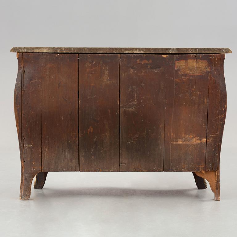 A Swedish Rococo 18th century commode by Lars Nordin, master 1743, not signed.