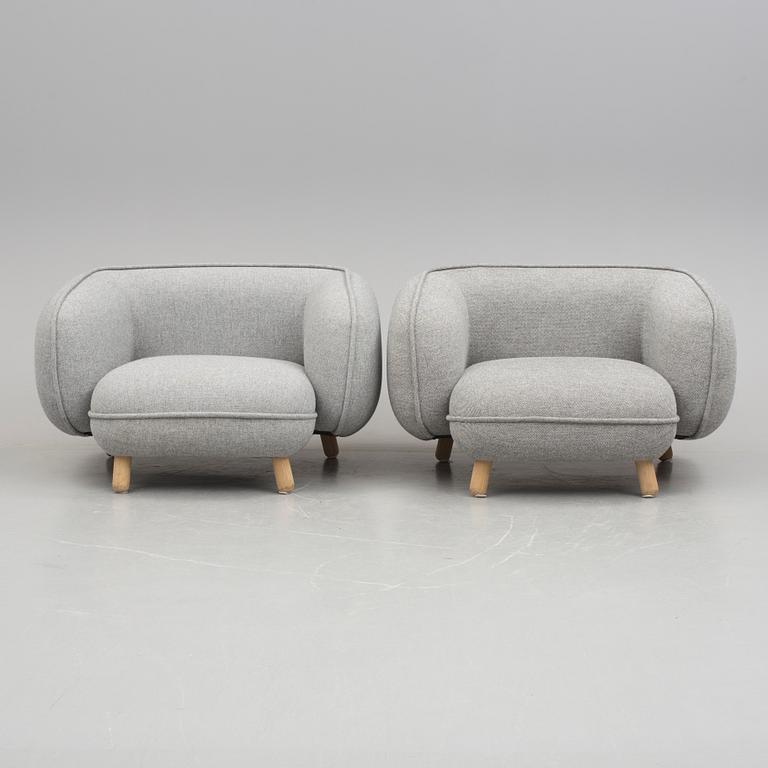 FÅTÖLJER, ett par, "Basset", Boris Berlin och Aleksej Iskos för Versus, 2010-tal.