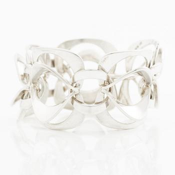 Theresia Hvorslev, a bracelet, silver, Falköping 1972. For Alton.