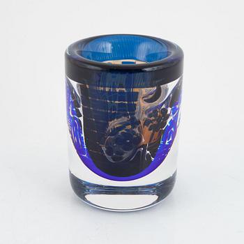 Edvin Öhrström, an ariel  glass vase, "Gondoljären", Orrefors, 1987.