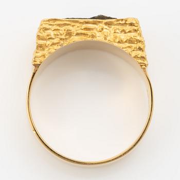Björn Weckström, ring "Guldsten", 18K guld och malm, Finland 1981.
