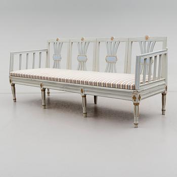 SOFFA, sengustaviansk, enligt uppgift Hälsingland, 1800-talets första hälft.