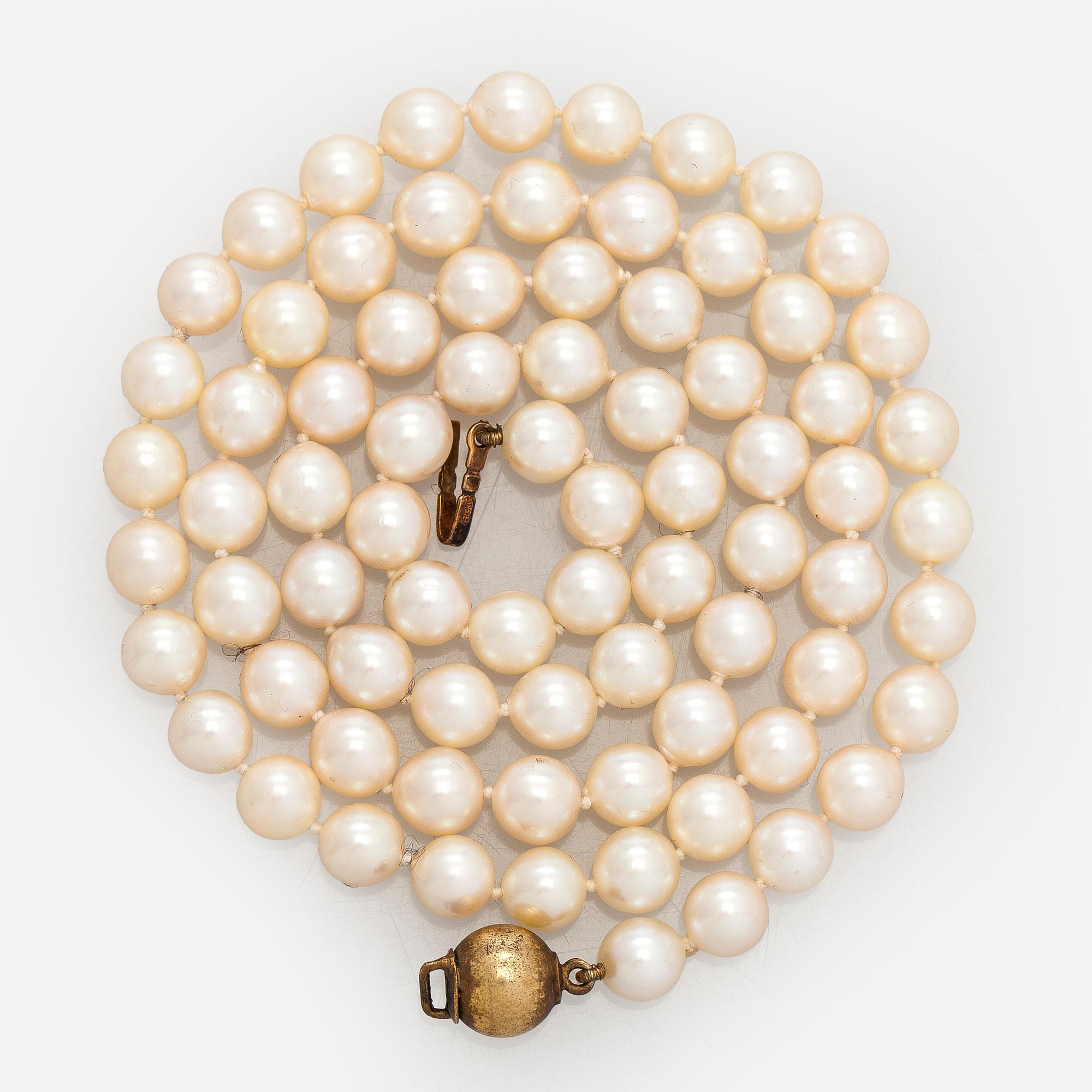 Collier, odlade Akoya-pärlor, lås i förgylld silver.