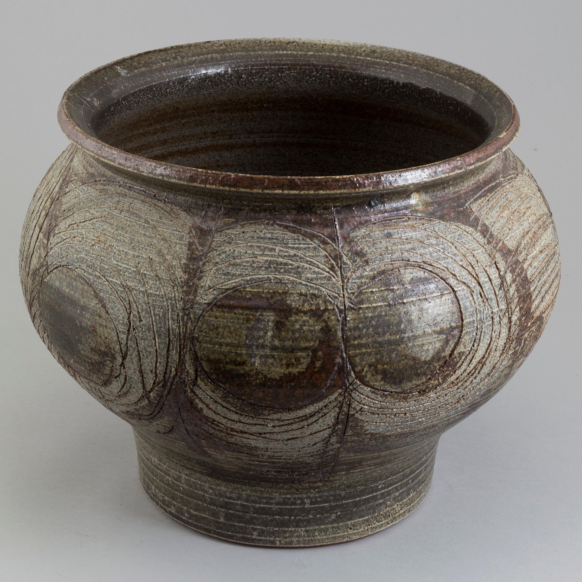 LISA LARSON, a stoneware pot from Gustavsberg Studio.