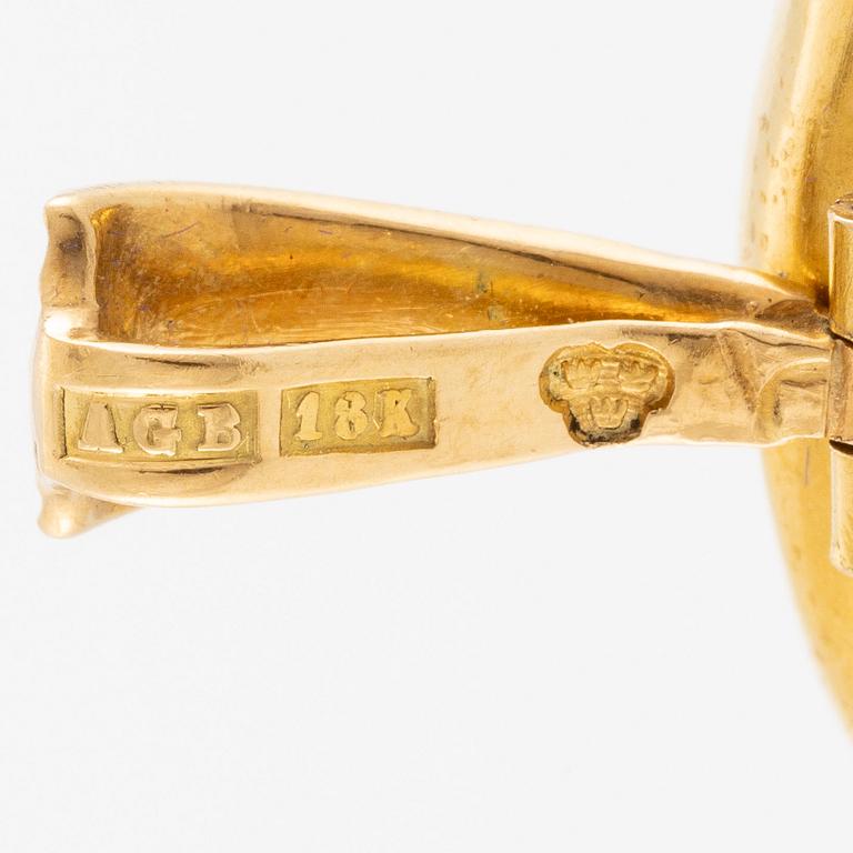 Medaljong/hänge 18K guld med emalj och gammalslipade diamanter.