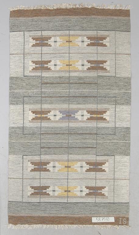 MATTA, rölakan, Ingegerd Silow, signerad IS. Ca 225 x 125 cm.