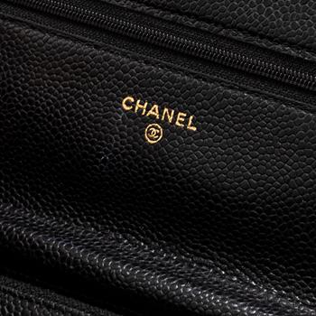 CHANEL, a 'Wallet on Chain' caviar leather hand bag.