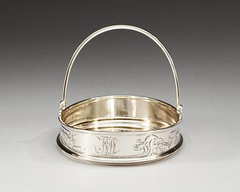 A Russian 19th century silver basket, makers mark of Oreste Kurlukov, Moskva 1896-1908.