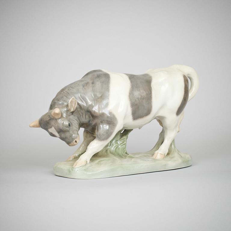 FIGURIN, porslin, nr 1195, Knud Kyhn för Royal Copenhagen, 1900-tal.