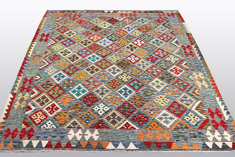A capret, kilim, ca 242 x 174 cm.
