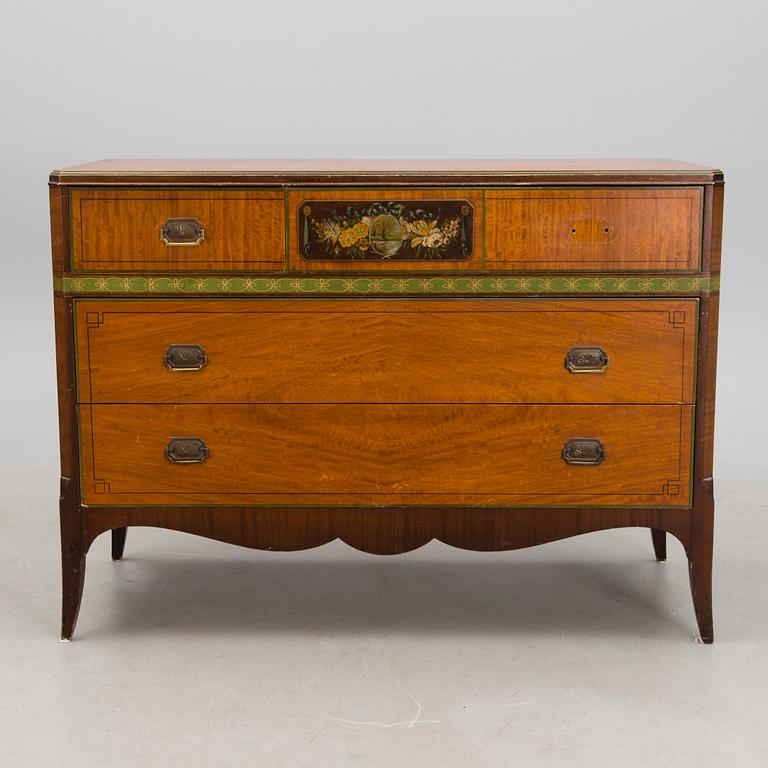 A chest of drawers from the John Widdicomb Furniture, Grand Rapids Michigan, USA, first half of the 20th Century.