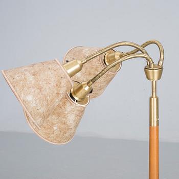 GOLVLAMPA, 1900-talets första hälft/mitt.