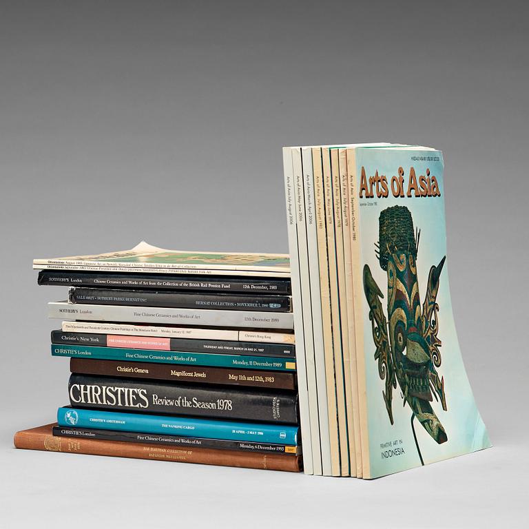 ARTS of ASIA, 29 stycken, ORIENTATIONS, 2 stycken, AUKTIONSKATALOGER, Sothebys, 33 stycken samt Christies, 8 stycken.