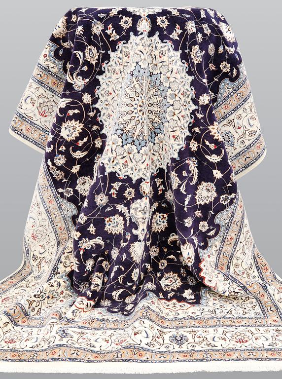 Matta, Nain, part silk, s.k 6LAA, ca 300 x 200 cm.