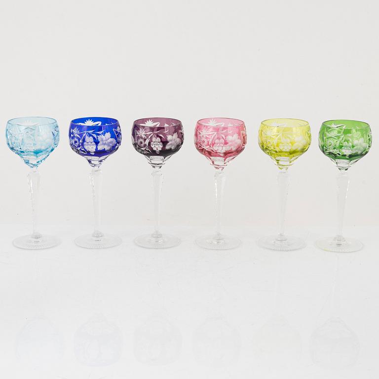 A set of 18 glasses, 20th century.