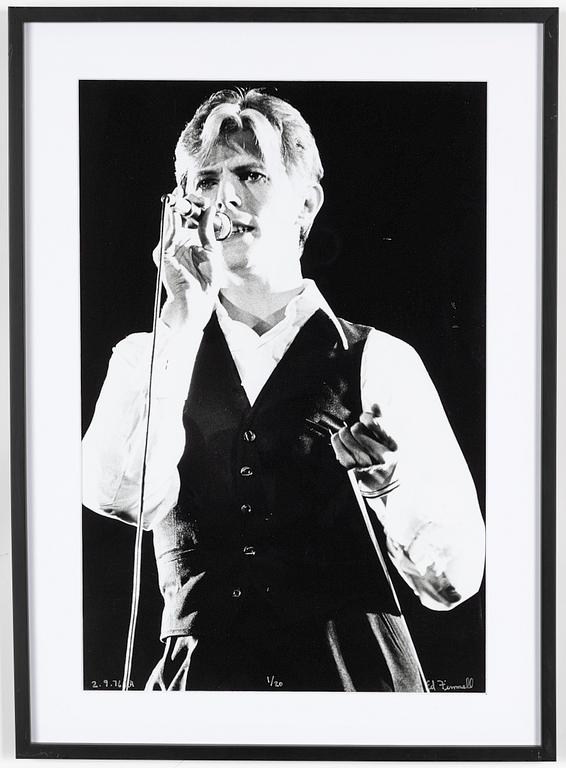 Edward Finnell, "David Bowie 'The Thin White Duke', Los Angeles Forum, February 9, 1976".
