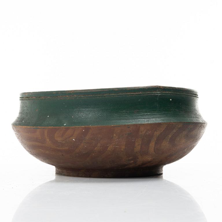 Turned bowl, folk art, 19th century.