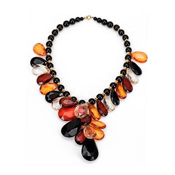 555. NINA RICCI, a necklace.