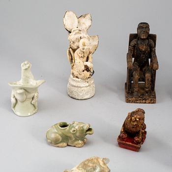 A group of 10 Southeast asian objects, 20th century.