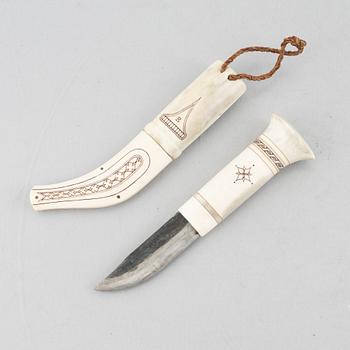 Roland Lundberg, a reindeer horn knife, Piteå.