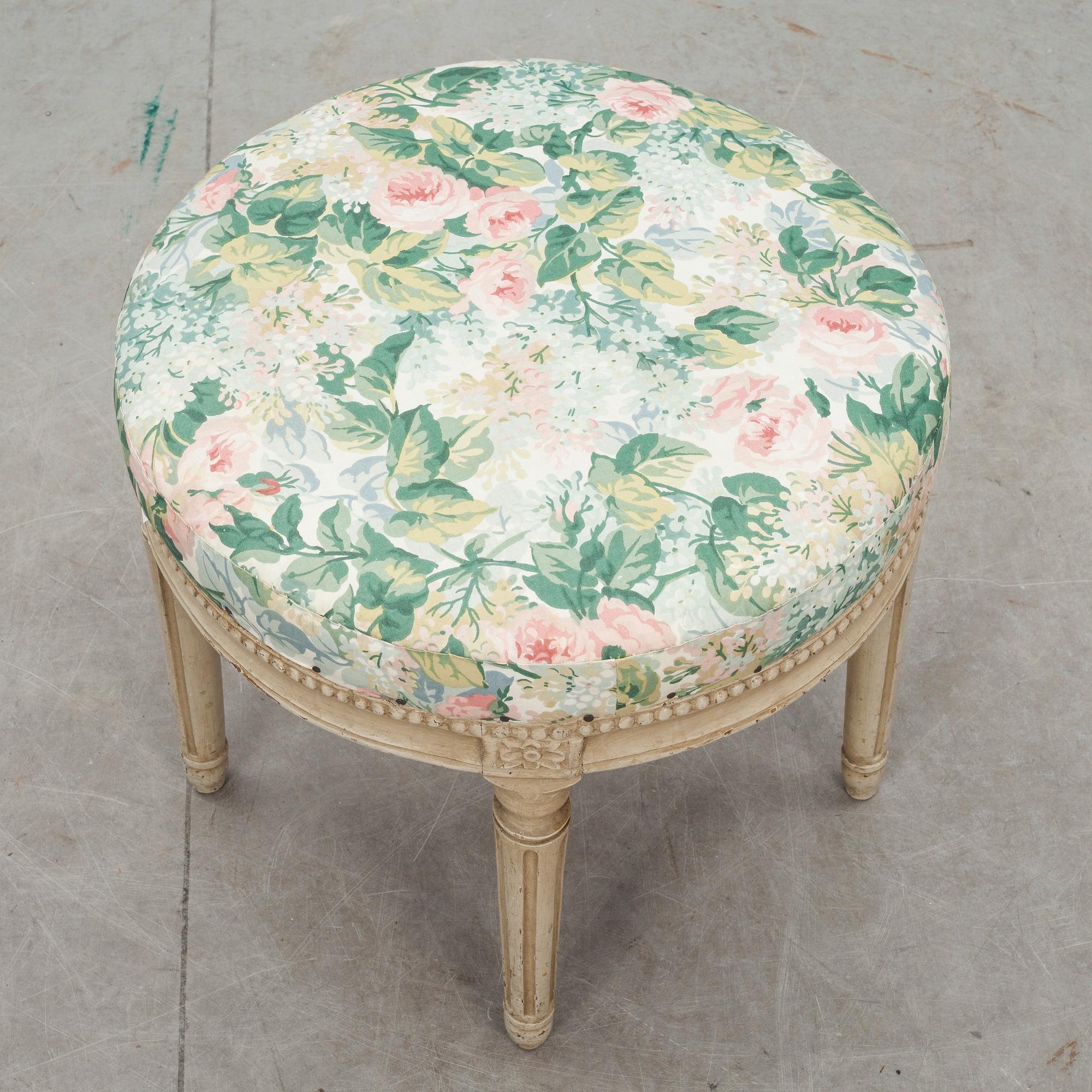 TABURETT, sengustaviansk.