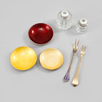 PARTI SILVER, 16 delar, bl a Norge och Danmark, 1900-tal, vikt exklusive glas 224 gram.