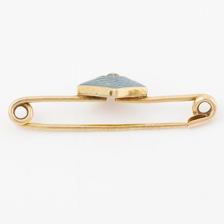 Brooch, 14K gold with enamel and old-cut diamond.