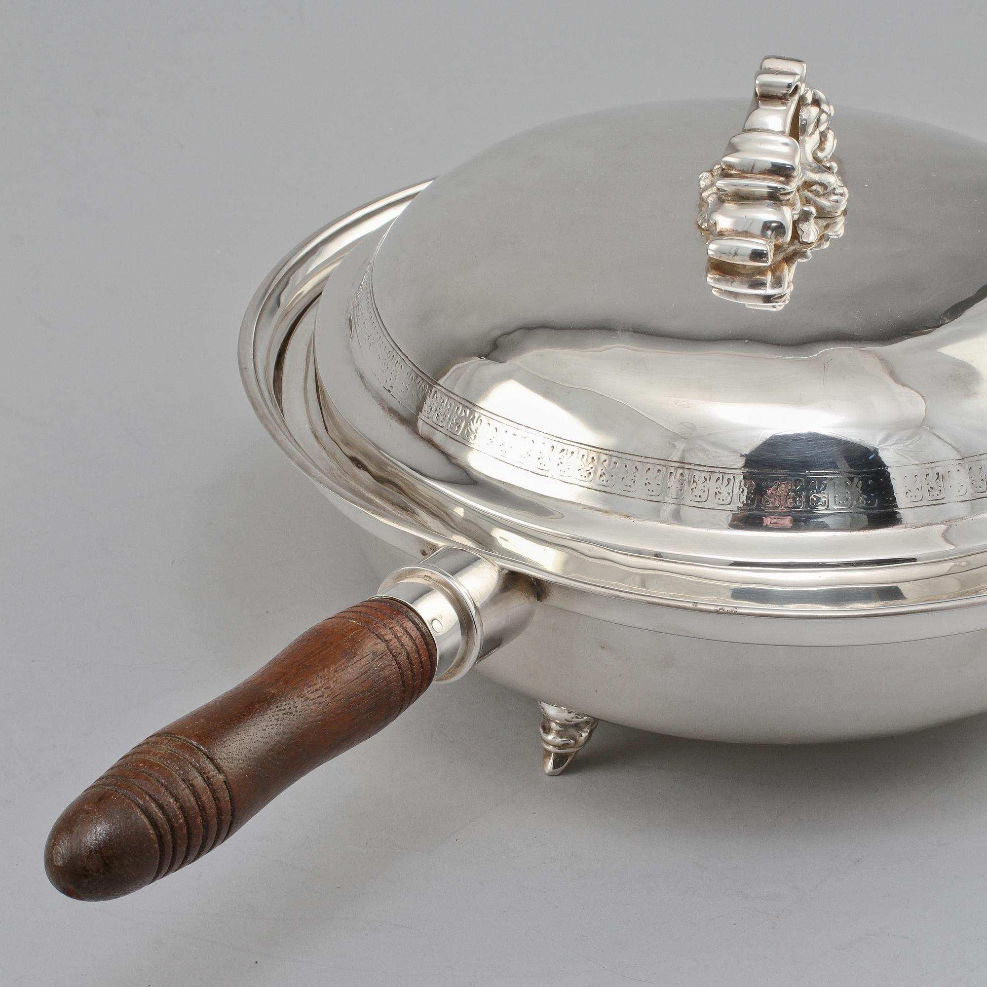 LOCKKAROTT, silver, 1900-tal. Vikt 1900 g.