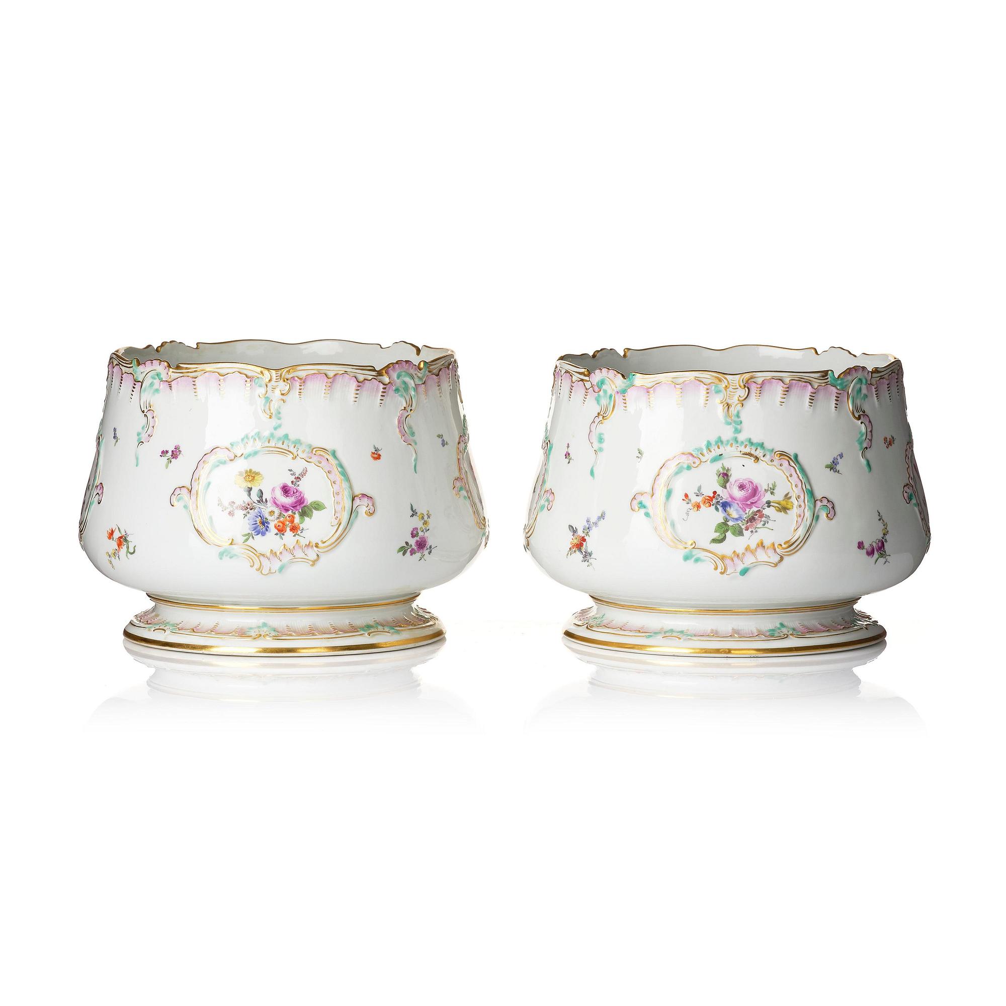 Ytterfoder, ett par, porslin. Meissen, 1890-tal.