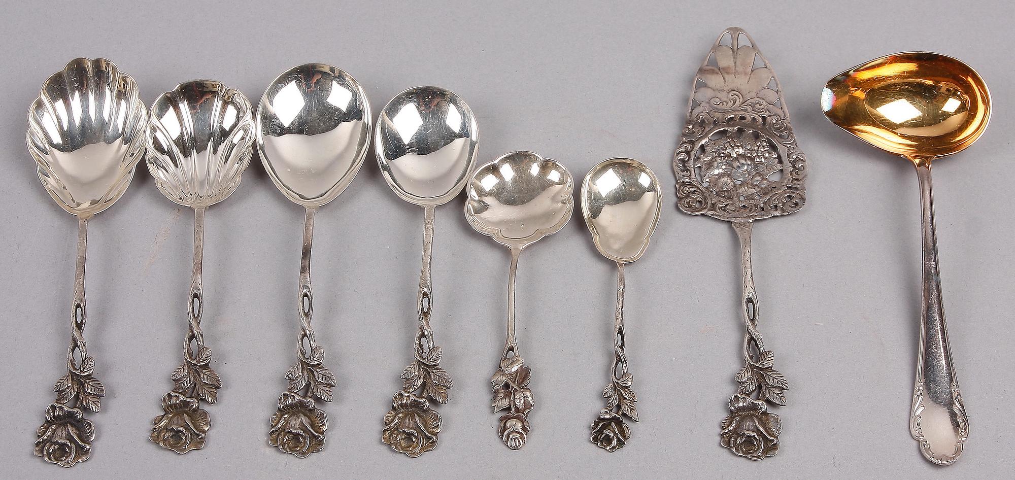 PARTI BESTICKUPPSÄTTNING, silver, 1800/1900-tal. 2934 g.