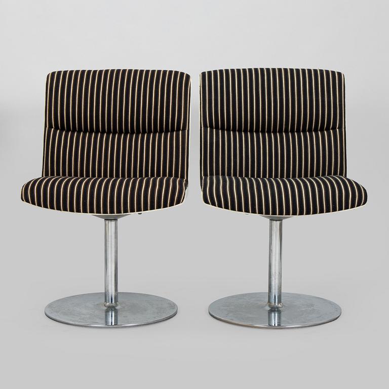 Eero Aarnio, tuoleja, 4 kpl, Martela Ltd Finland, 1975.
