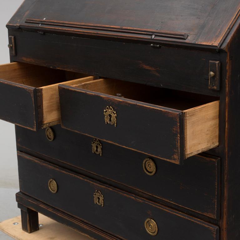 A painted pine secretaire, first half of the 19th Century.