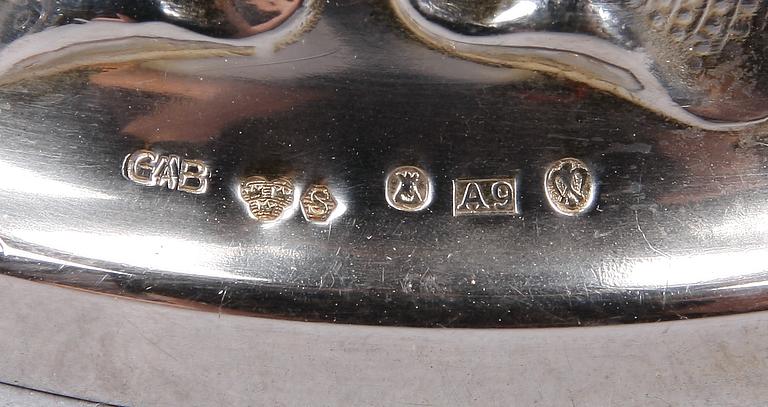 BÄGARE, silver, GAB 1951. Vikt 430.