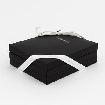 Chanel, 3 pairs of tights, size S.