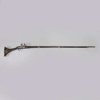 A NORTH AFRICAN FLINTLOCK GUN, 19th century.