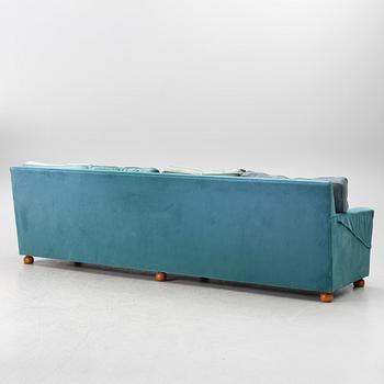 Josef Frank, soffa "Långsoffan", modell 3031, Firma Svenskt Tenn.