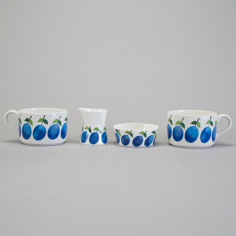 SERVISDELAR, 28 st, porslin, "Prunus" Stig Lindberg, Gustavsberg.