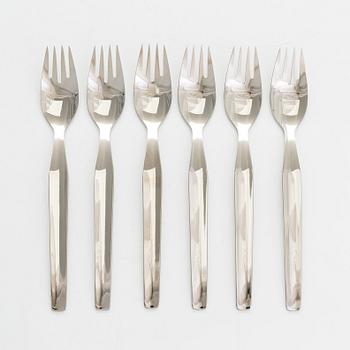 Tapio Wirkkala, a 20-pcs steel set of 'Caravelle' cutlery for Hopeakeskus Oy Finland.