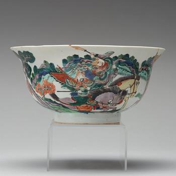 A famille verte bowl, Qingdynasty, Kangxi (1662-1722).