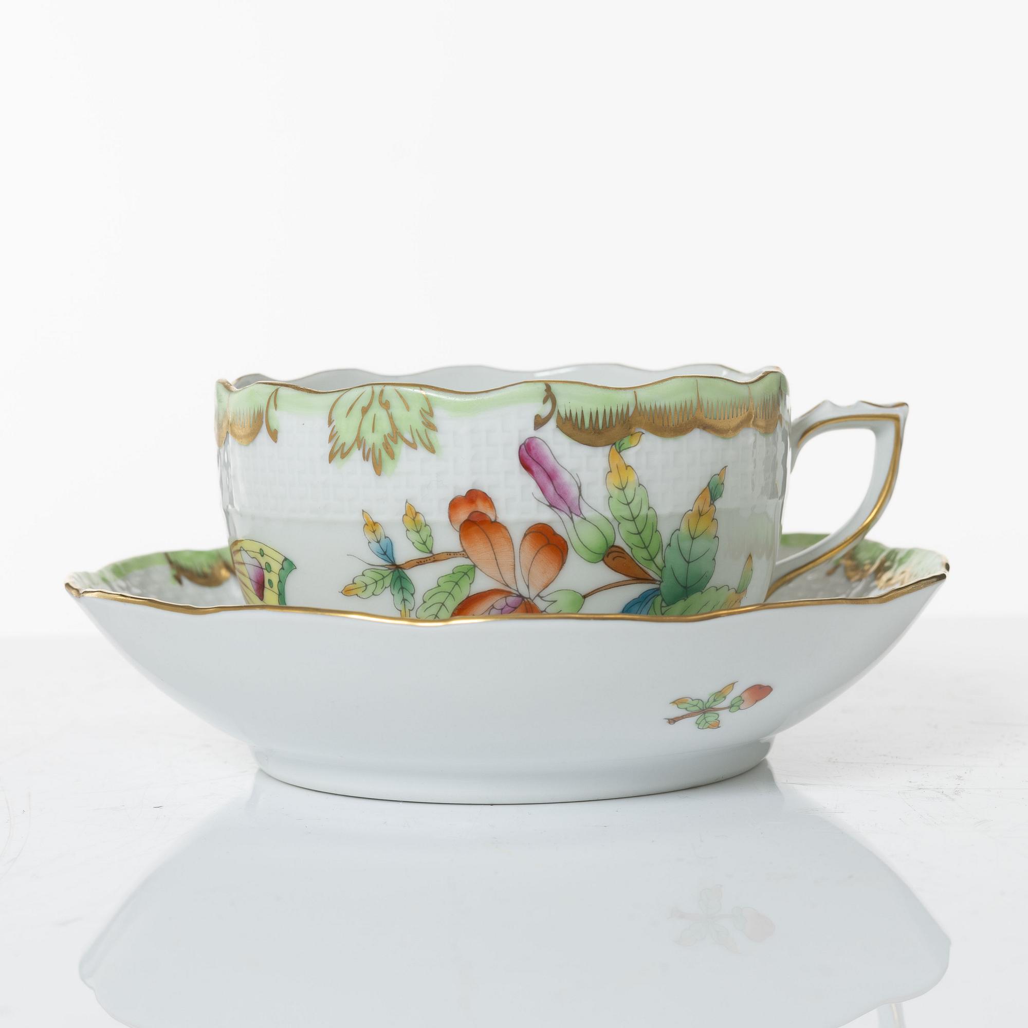 A 68-piece 'Queen Victoria' dinner service, Herend, Hungary.