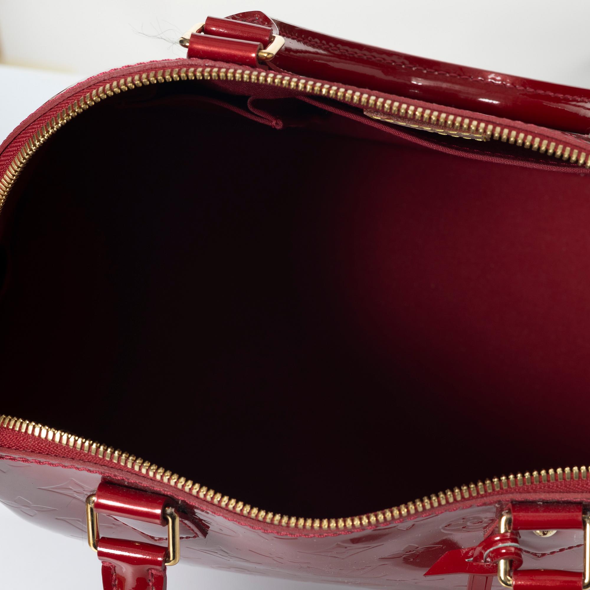 Louis Vuitton, Bag, "Alma GM", 2010.
