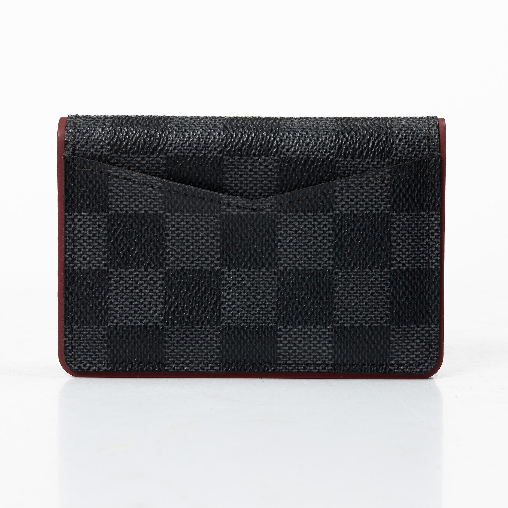 Louis Vuitton, wallet.