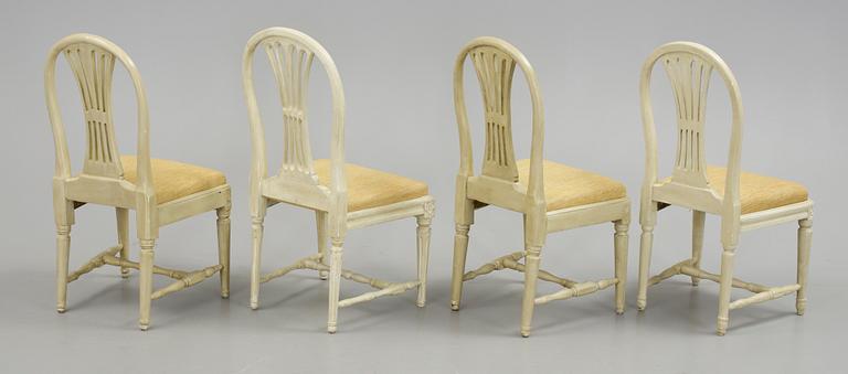 STOLAR, 4 st snarlika, gustavianska, omkring år 1800. En signerad IMB.